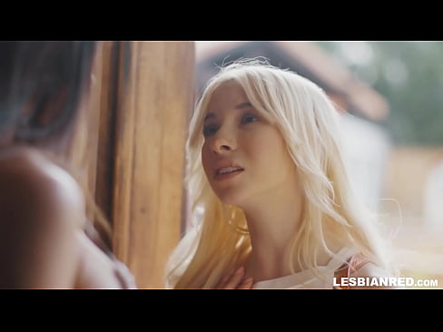 ❤️ Dekle pride domov čez nekaj mesecev in na koncu poje pičko svoje mačehe Pravi pornič na sl.amourpassionfever.ru ❤